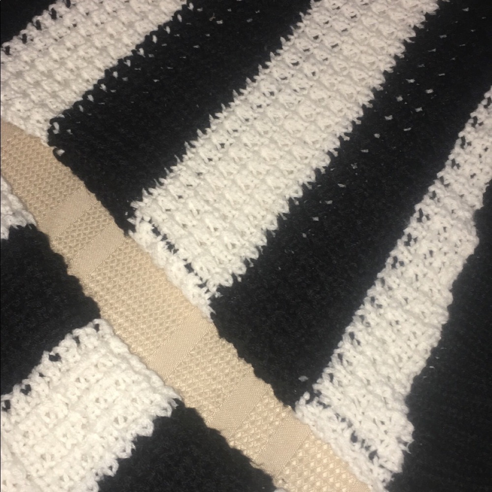 Sweater - Picture 3 of 5